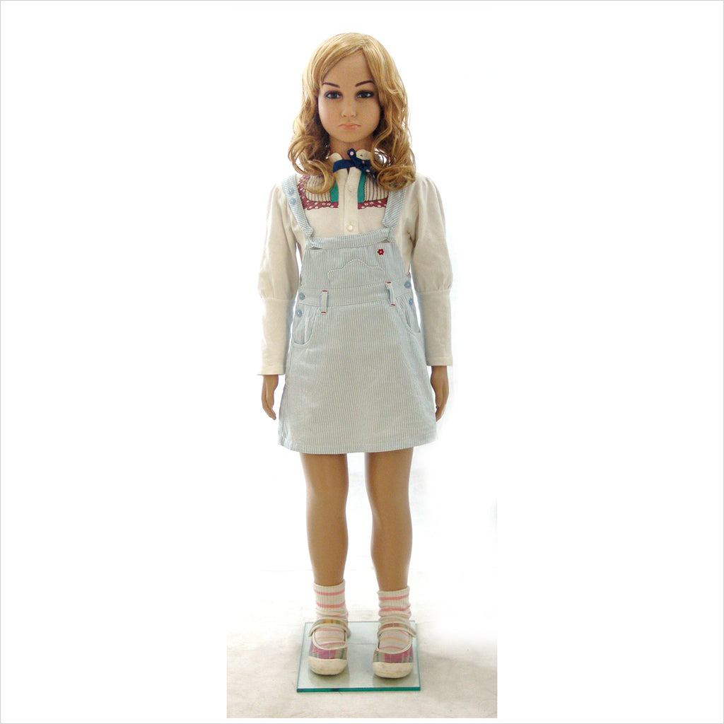 girl mannequin